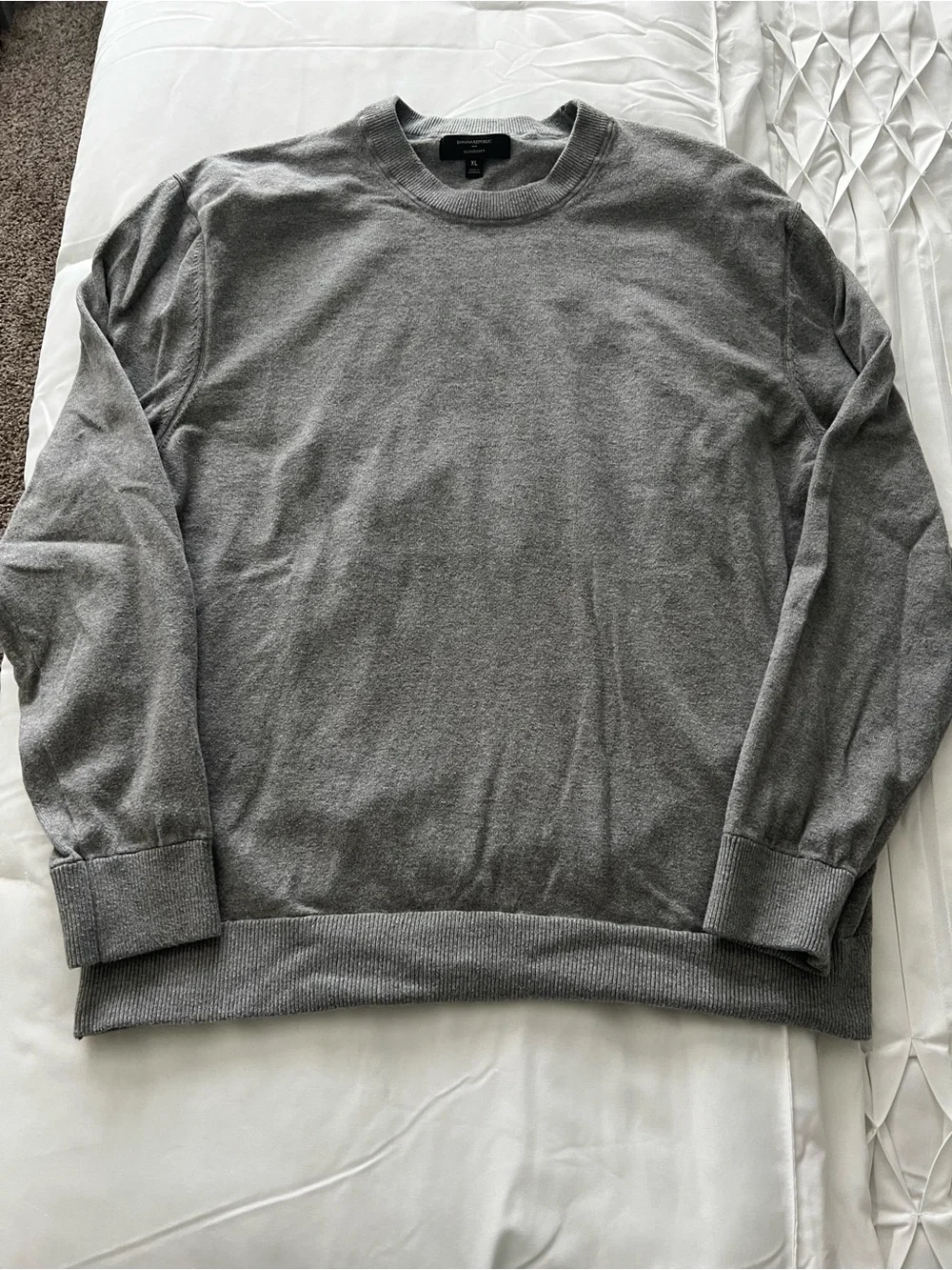 Banana Republic Men's Grey Crewneck Sweater